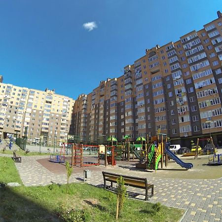 Apartamienty V "Riezidientsii-8" Vinnytsia Exterior photo