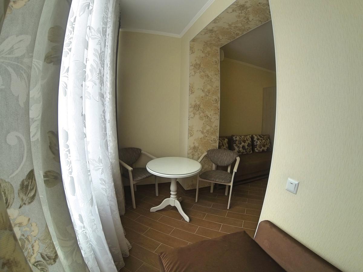 Apartamienty V "Riezidientsii-8" Vinnytsia Exterior photo