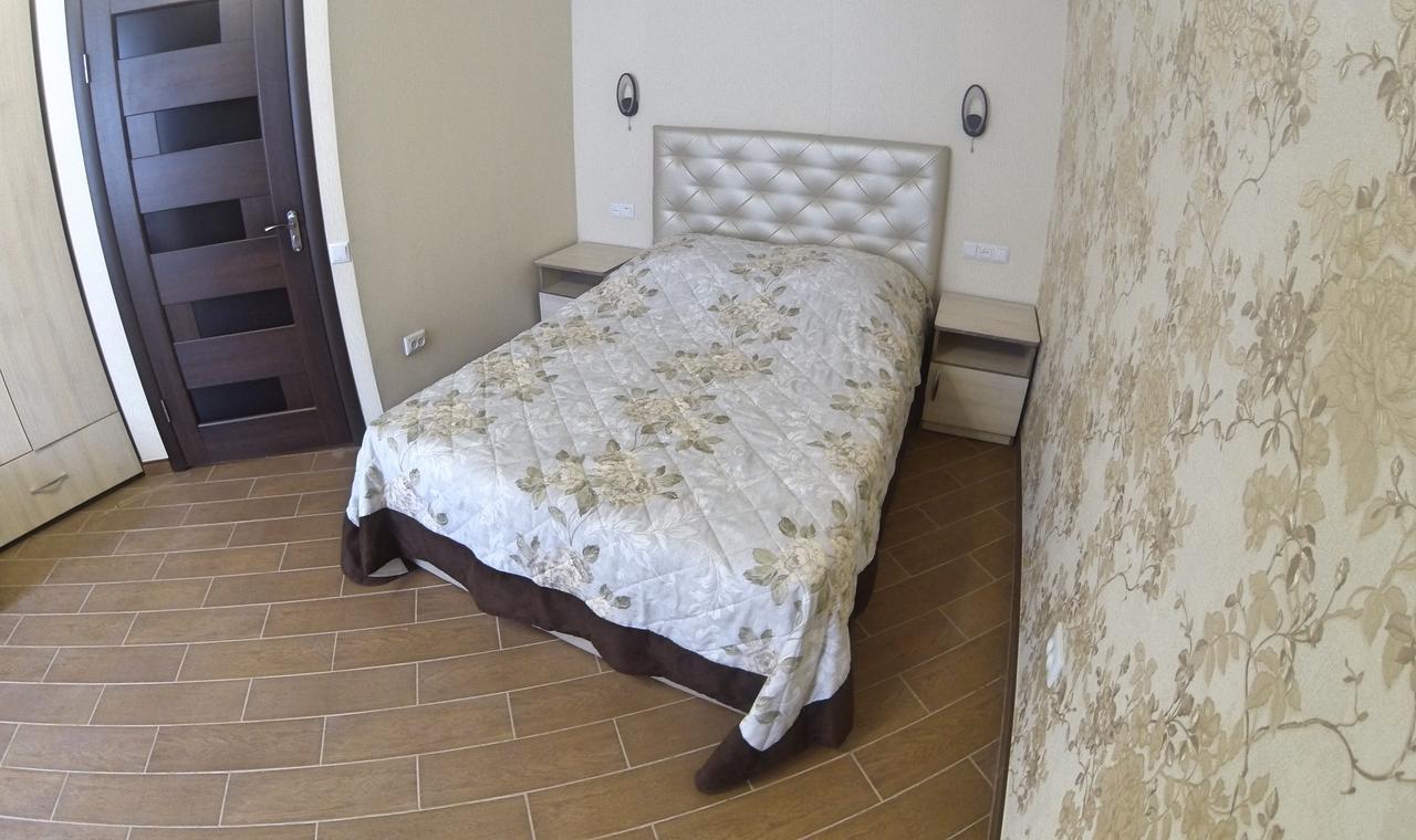 Apartamienty V "Riezidientsii-8" Vinnytsia Exterior photo