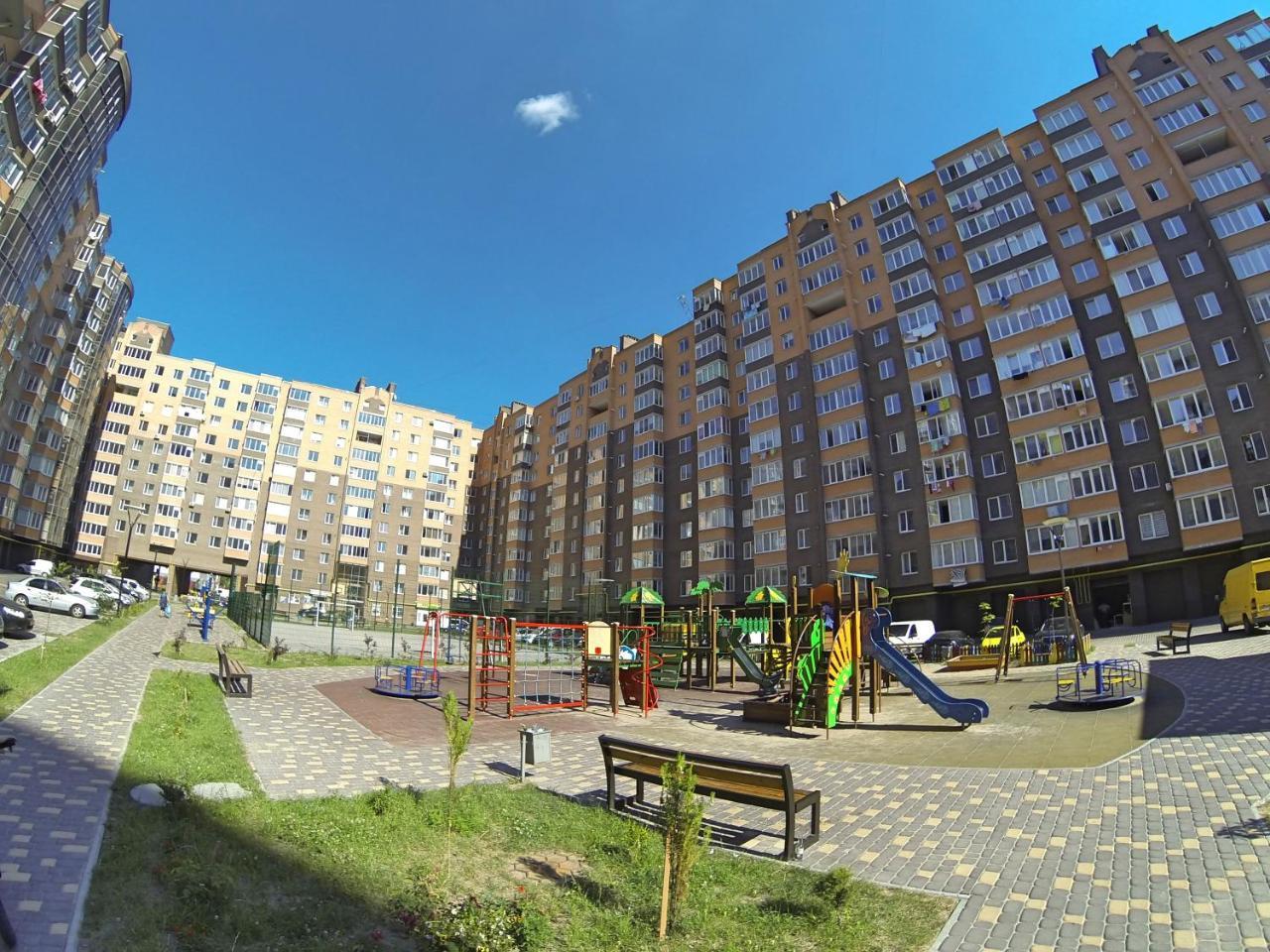 Apartamienty V "Riezidientsii-8" Vinnytsia Exterior photo